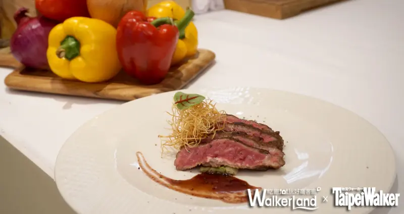 我不說，你一定會以為吃到的是牛排！美福大飯店頂級伊比利豬 饕客驚艷！