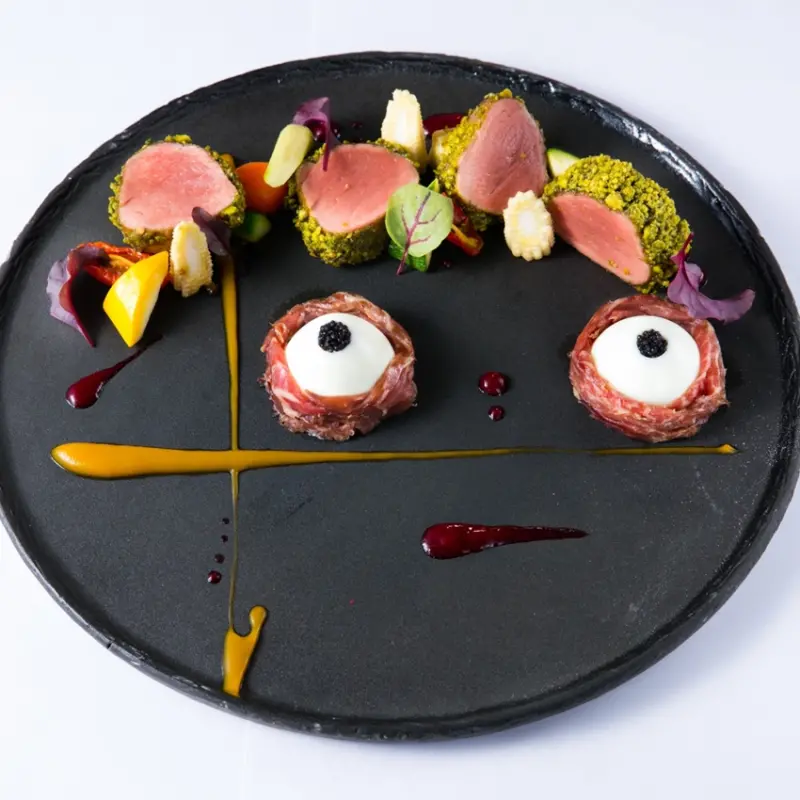 搞怪也要很美麗！世界最美「福里安花神咖啡」萬聖節搞怪餐，全球獨家4天限定。