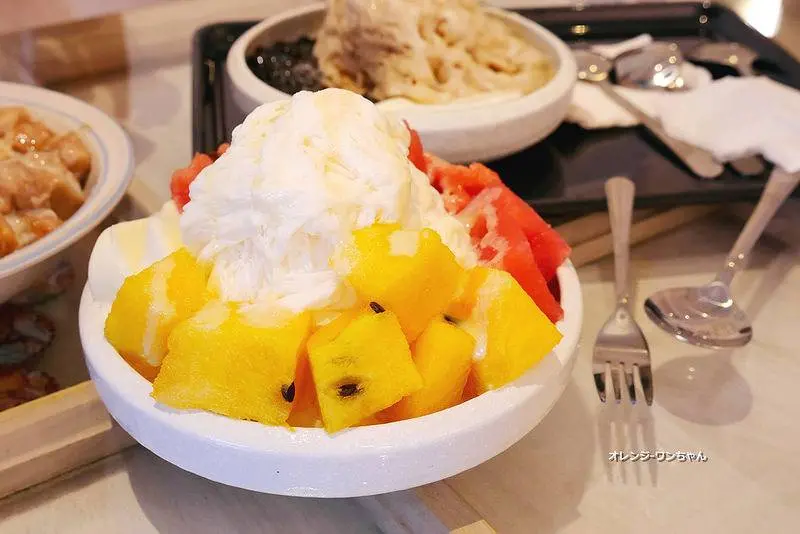 【台中散策食記】剛好冰果室 昌平路 文心路│北屯區：走進復刻懷舊老冰室來碗沁涼刨冰～自製冰磚芒果芒果雪花冰芒果味滿點夏季限定登場～還有珍珠奶茶雪花冰 大甲芋頭牛奶冰都豐盛大滿足！(近北屯兒童公園 