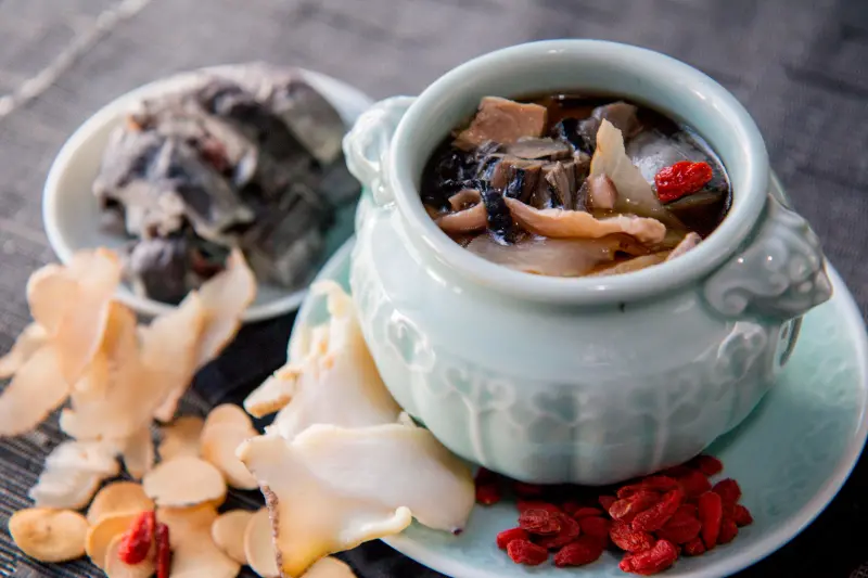 冬令滋補益元氣！現在只要每人250讓維多麗亞主廚幫您補出好氣色！