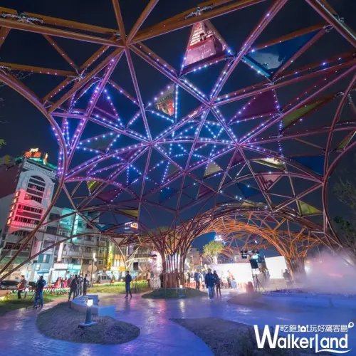 就算拍一百零一張都不滿足！IG必拍超夢幻「星空廣場」2/24免費音樂會，讓網美邊打卡邊享受。