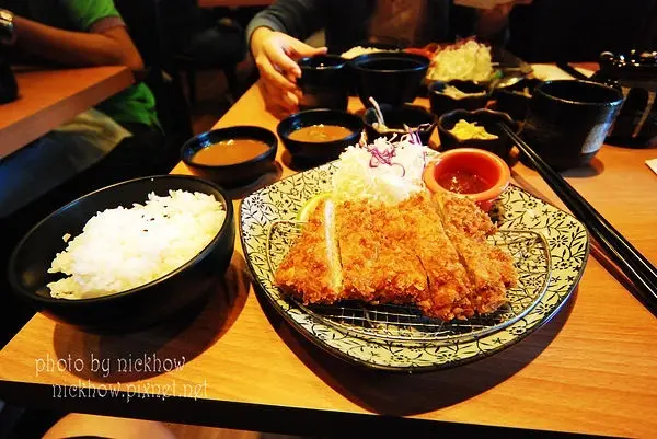 卡滋日式豬排 /美食窩客 尼豪 提供