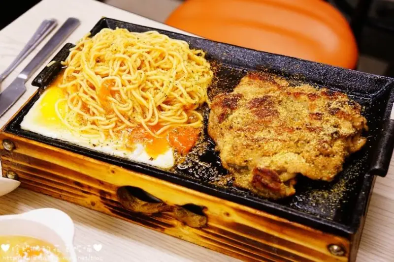 樹林大眾牛排/美食窩客 珍妮佛的花草呢喃 提供