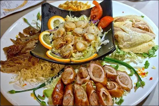 《捷運中正紀念堂站/小南門站美食》新東南海鮮餐廳~超熱門台菜海鮮，大台北桌菜聚餐首選之一！