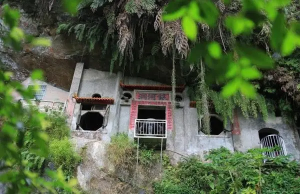 旅遊窩客 Oscar 出走誌 提供 / 銀河洞瀑布