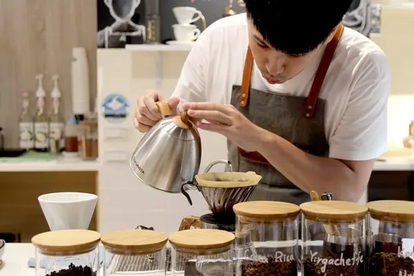 R．U Coffee /美食窩客 男子的日常生活 提供