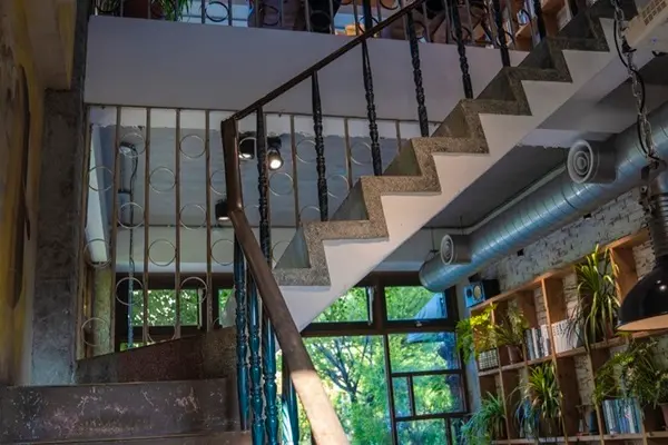 右舍咖啡 /美食窩客 算命的說我很愛吃 提供