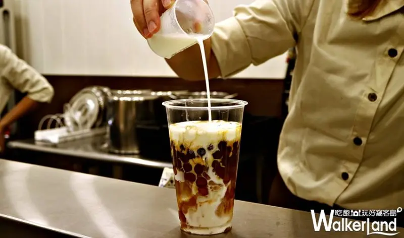 新竹人還沒喝過就太遜了！台南珍珠手搖飲「葵米」新竹一號店，IG洗版「豹紋焦糖珍奶」絕對要打卡。