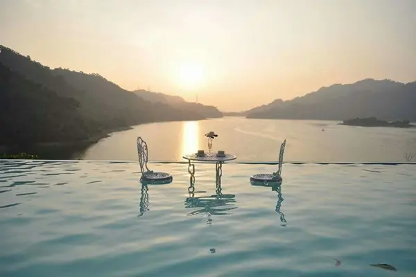 旅遊窩客 薇諾妮卡的慵懶秘境 提供 / 勻淨湖法式餐廳