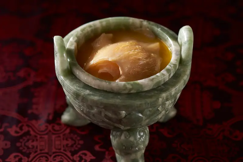 360度空中環景餐廳！「台北47名人宴」微風信義開幕，試營運滿仟送仟