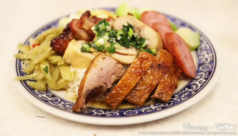 中和華新街美食巡禮~龍鳳城港式燒臘便當，粵式正宗燒鴨