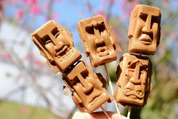 美食窩客 Cheer 提供 / 摩艾人形燒