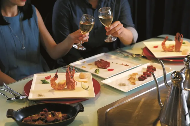 七夕、父親節陸續到來！「夏慕尼新香榭鐵板燒」推出全新高檔海陸套餐！