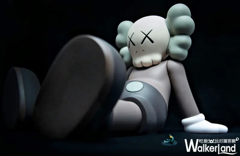 KAWS:HOLIDAY / WalkerLand窩客島整理提供