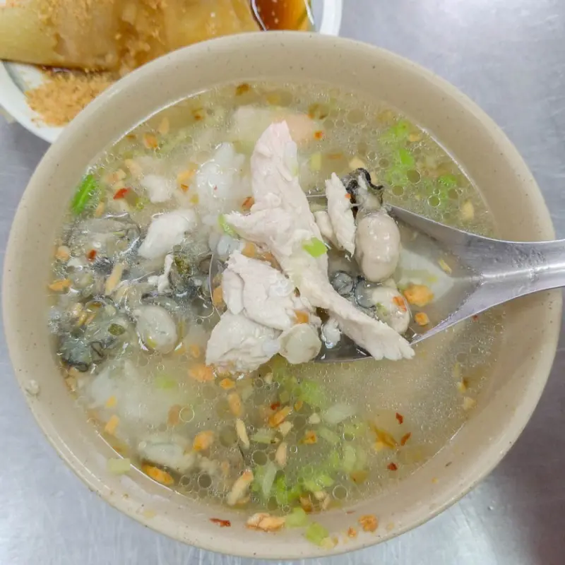 老莫 Say 台南。踅台南。推薦 無名大勇街鹹粥