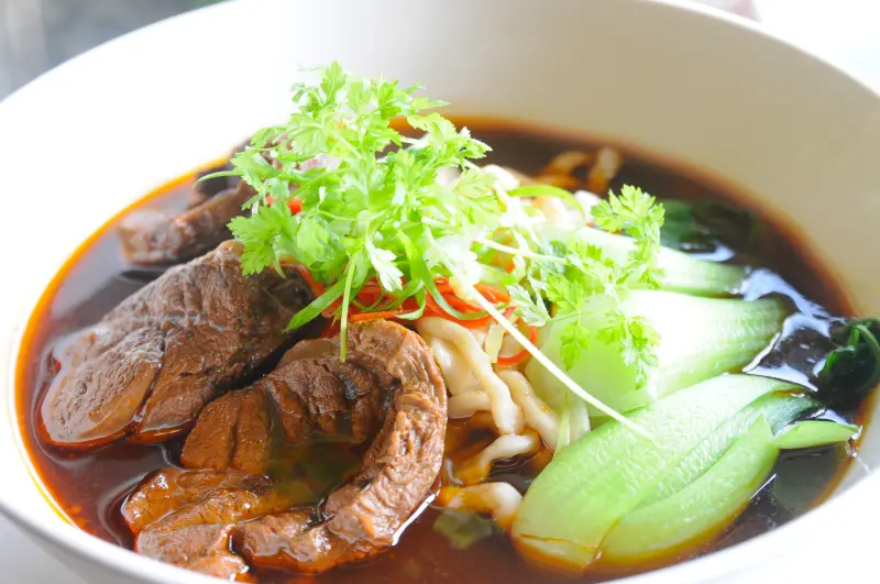 【原來第一在南國？】2013牛肉麵神廚就在墾丁凱撒 走吧！到墾丁吃牛肉麵~