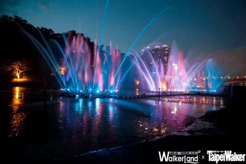 期間限定！「碧潭」量身打造水舞秀每晚2種曲目準時開演！