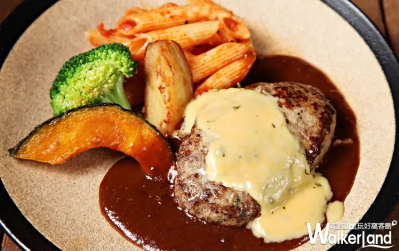 日式漢堡排買一送一！東京知名「山本漢堡排」再掀美食新話題，限時推出「社群打卡即送漢堡排乙份」優惠活動。